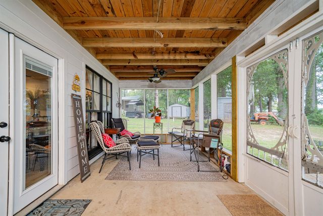 305 County Road 193, Gary, TX 75643