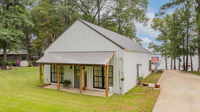 305 County Road 193, Gary, TX 75643