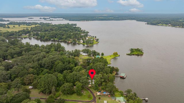 305 County Road 193, Gary, TX 75643