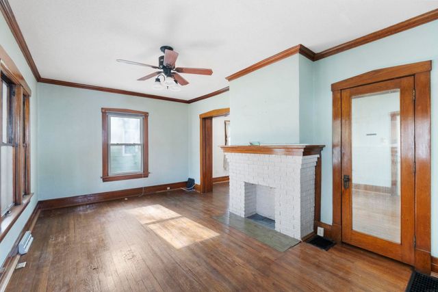1717 Forest Avenue, Waterloo, IA 50702