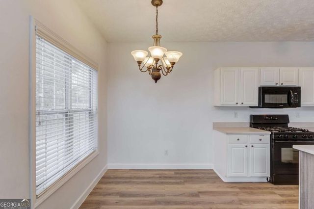 802 Board Walk Court, Loganville, GA 30052