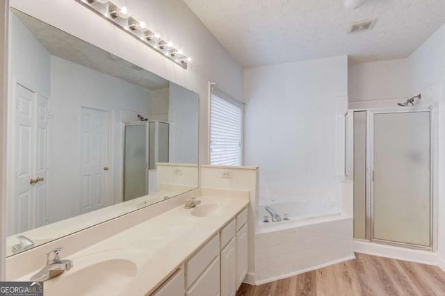 802 Board Walk Court, Loganville, GA 30052