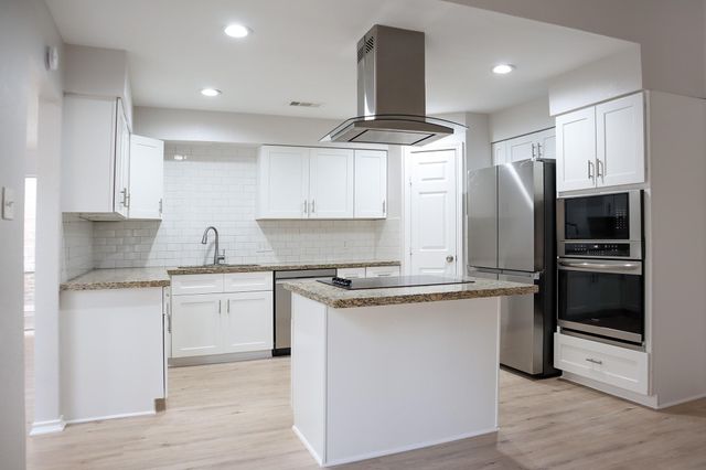 13415 Ravensway Drive, Cypress, TX 77429