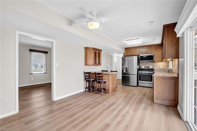 60 Harris Creek RD, Hampton, VA 23669