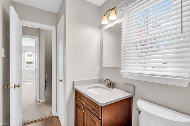 60 Harris Creek RD, Hampton, VA 23669