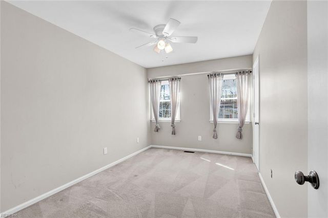 60 Harris Creek RD, Hampton, VA 23669