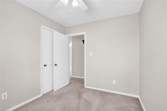 60 Harris Creek RD, Hampton, VA 23669