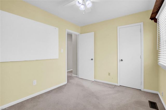 60 Harris Creek RD, Hampton, VA 23669