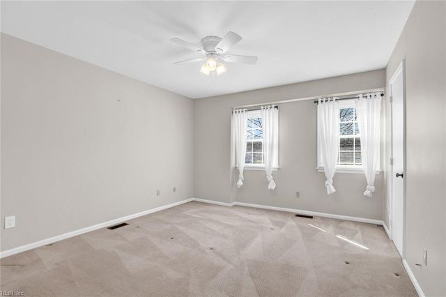 60 Harris Creek RD, Hampton, VA 23669