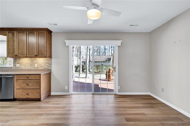 60 Harris Creek RD, Hampton, VA 23669