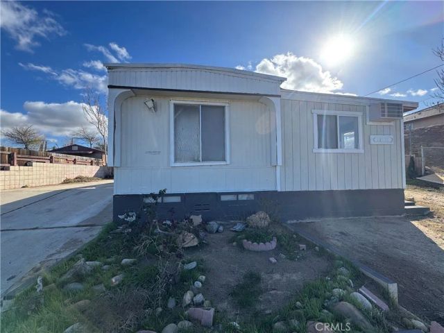 18966 Monterey, Hesperia, CA 92345