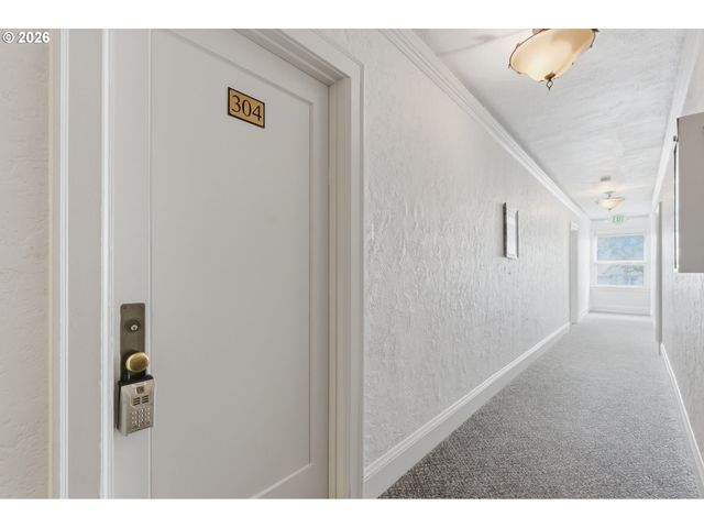 1509 Ne 10TH Ave 304, Portland, OR 97232