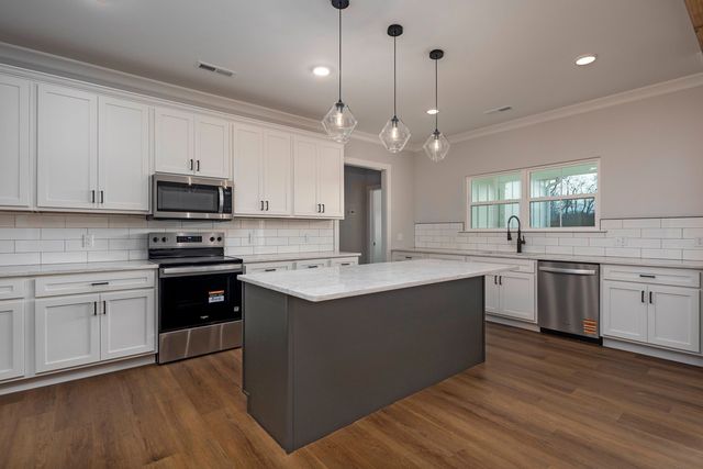 13103 Jones Gap Rd, Soddy Daisy, TN 37379