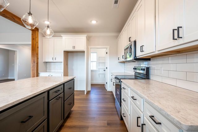 13103 Jones Gap Rd, Soddy Daisy, TN 37379