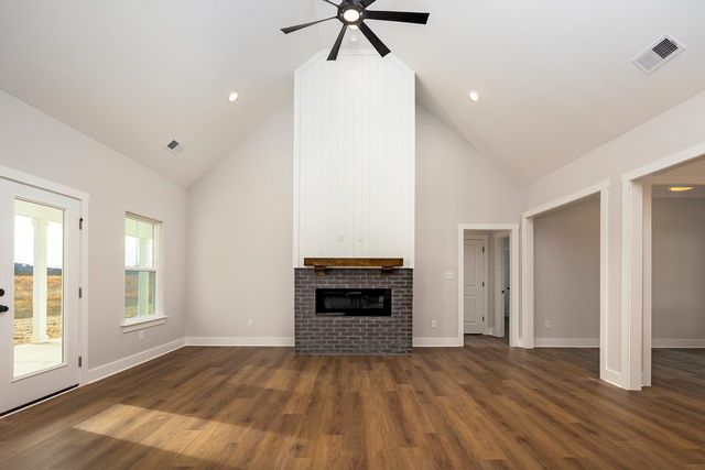 13103 Jones Gap Rd, Soddy Daisy, TN 37379