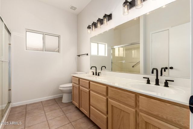 10211 W GEORGIA Avenue, Glendale, AZ 85307