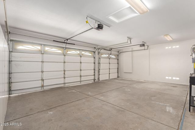 10211 W GEORGIA Avenue, Glendale, AZ 85307