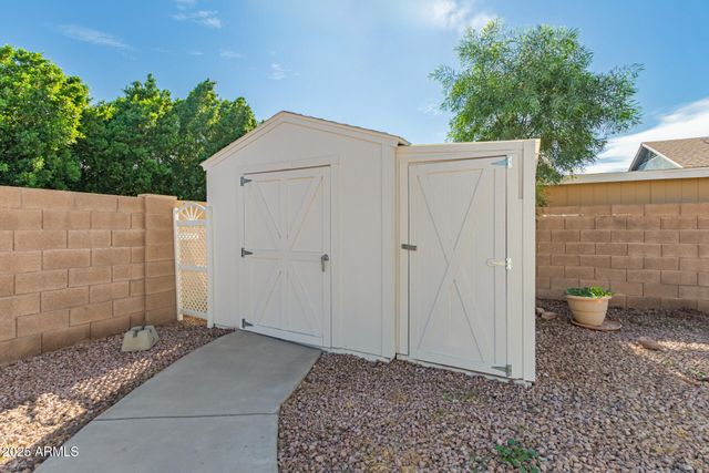 10211 W GEORGIA Avenue, Glendale, AZ 85307