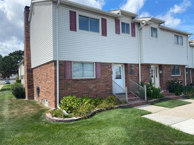 1886 E 13 Mile Road, Madison Heights, MI 48071