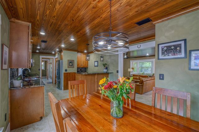 2690 TEMPLE STREET, Sarasota, FL 34239