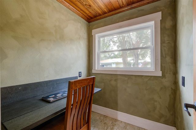 2690 TEMPLE STREET, Sarasota, FL 34239