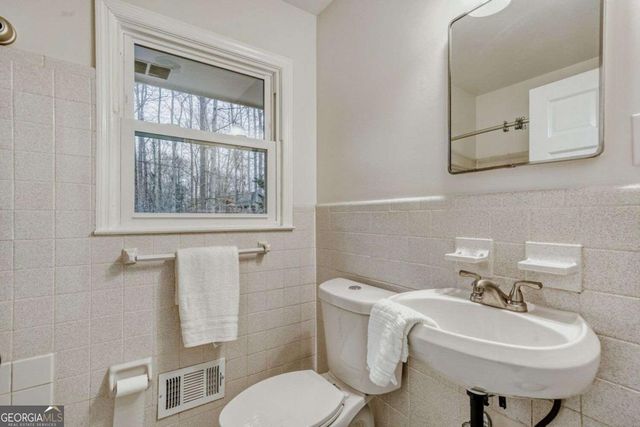 2555 Landeau Circle, Tucker, GA 30084