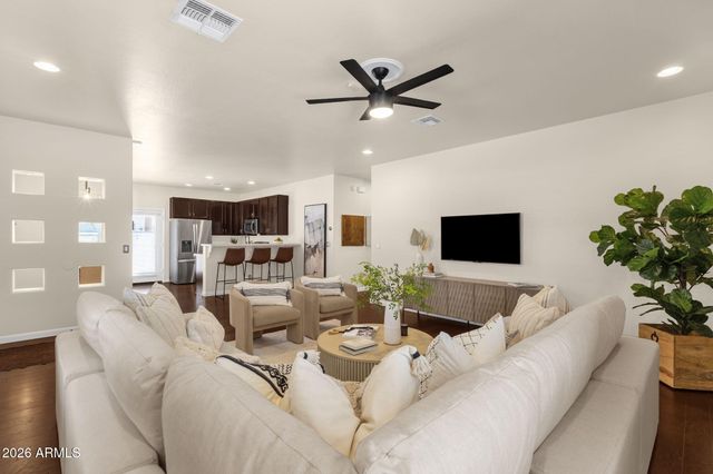 3930 N 30TH Street, Phoenix, AZ 85016
