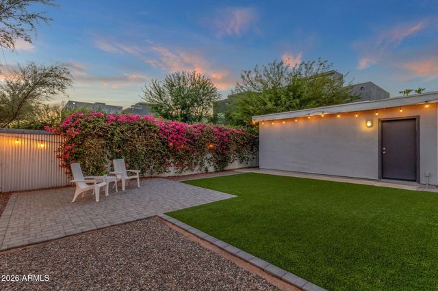 3930 N 30TH Street, Phoenix, AZ 85016