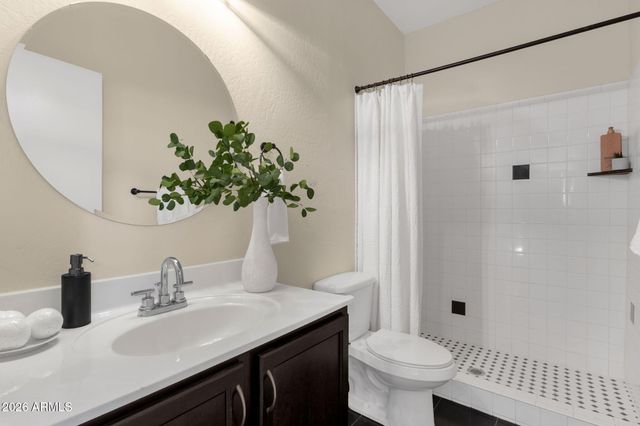 3930 N 30TH Street, Phoenix, AZ 85016