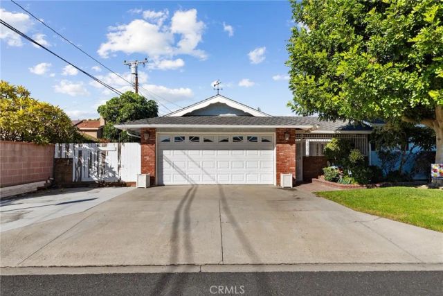 8362 Lubec, Downey, CA 90240