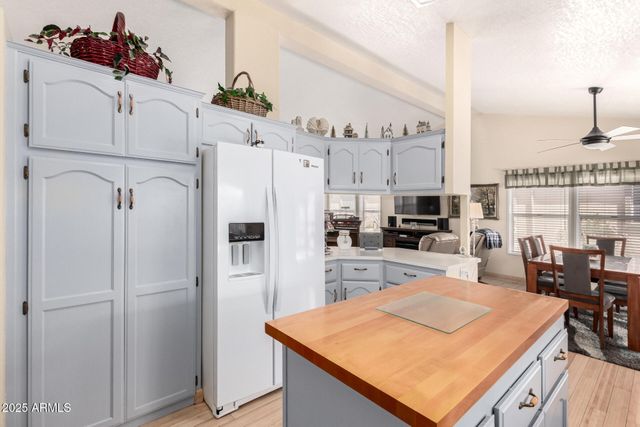 2101 S MERIDIAN Road 60, Apache Junction, AZ 85120