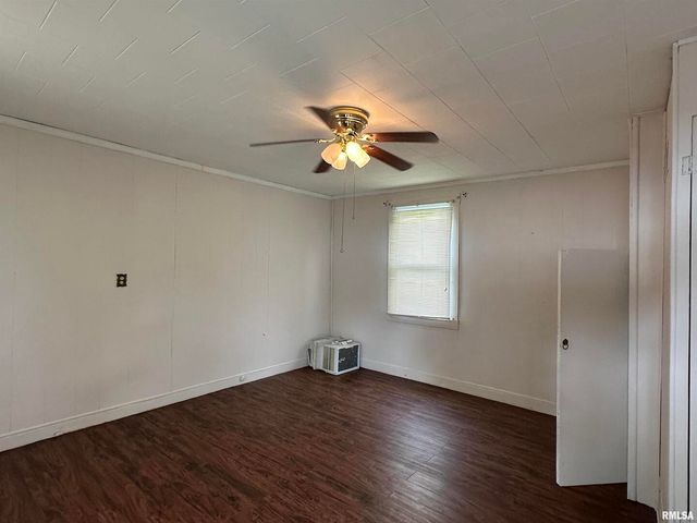 1520 Gartside Street, Murphysboro, IL 62966