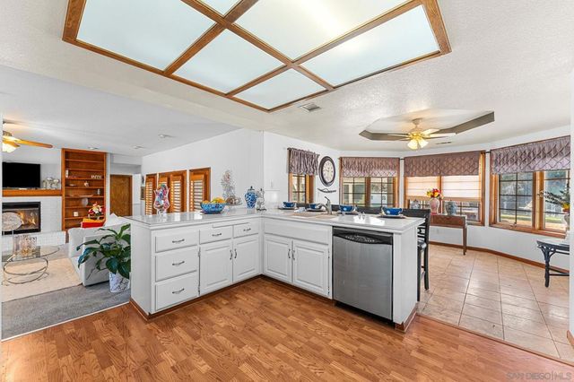 19775 Symeron Rd, Apple Valley, CA 92307