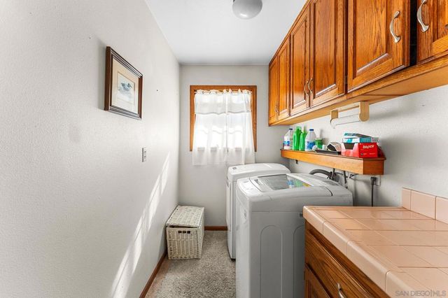 19775 Symeron Rd, Apple Valley, CA 92307