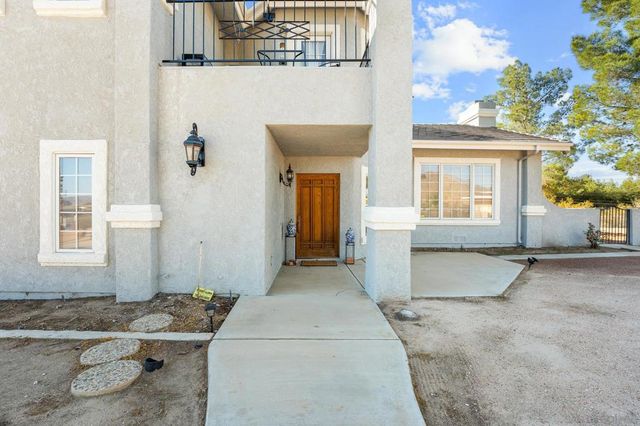 19775 Symeron Rd, Apple Valley, CA 92307