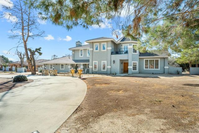 19775 Symeron Rd, Apple Valley, CA 92307
