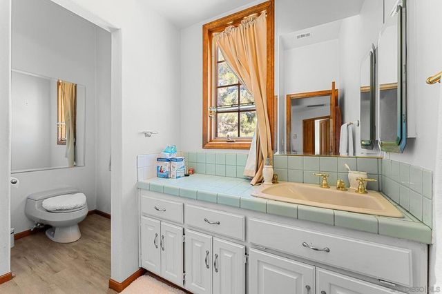 19775 Symeron Rd, Apple Valley, CA 92307