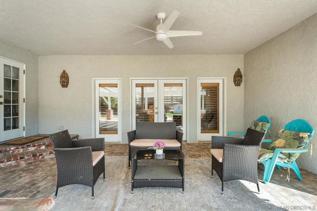 19775 Symeron Rd, Apple Valley, CA 92307