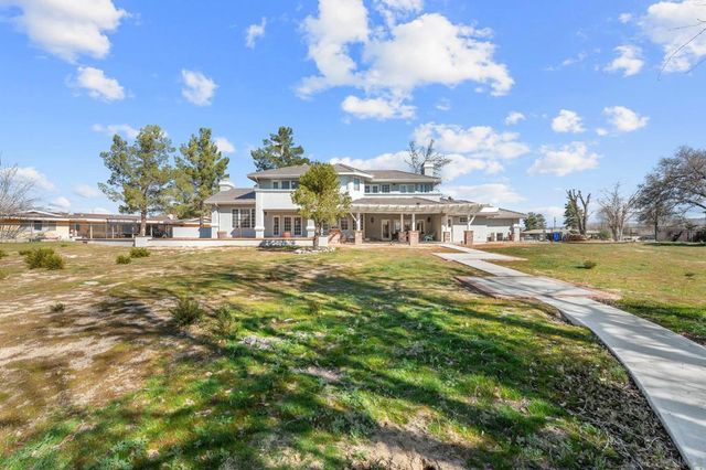 19775 Symeron Rd, Apple Valley, CA 92307