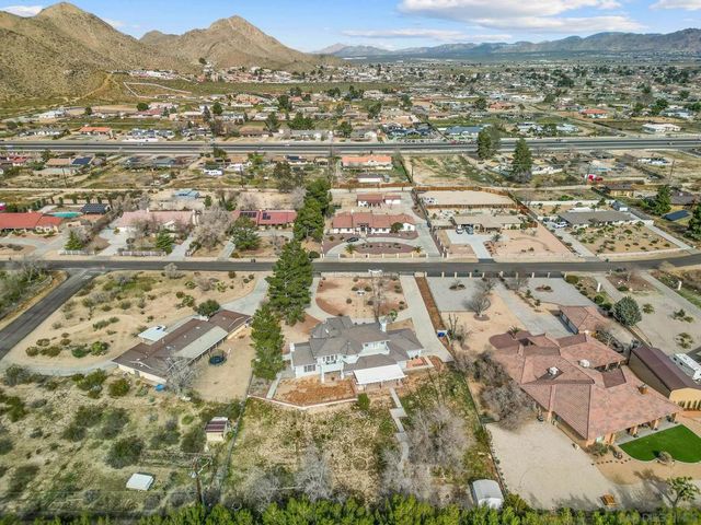 19775 Symeron Rd, Apple Valley, CA 92307