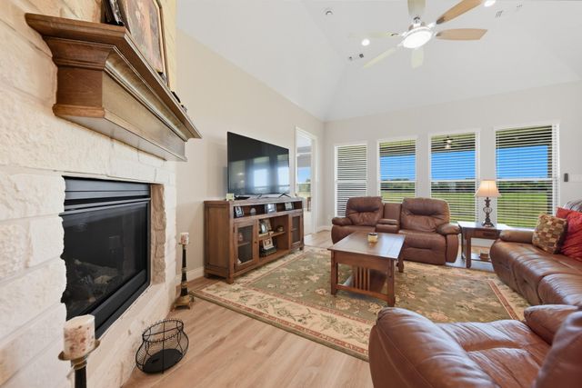 10418 Zaruba, Sealy, TX 77474