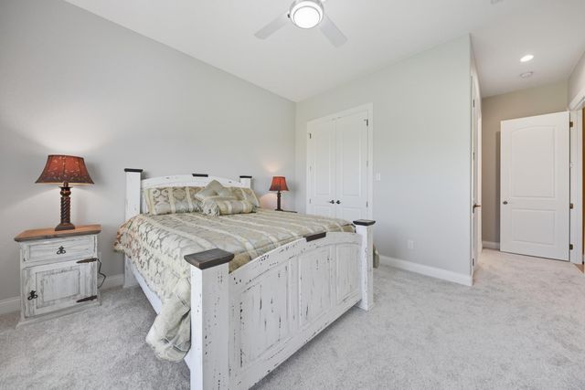 10418 Zaruba, Sealy, TX 77474