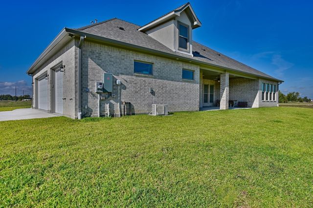 10418 Zaruba, Sealy, TX 77474