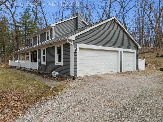 2477 Spruce Ridge, Oceola Township, MI 48855