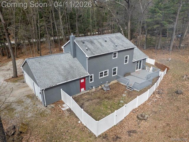 2477 Spruce Ridge, Oceola Township, MI 48855