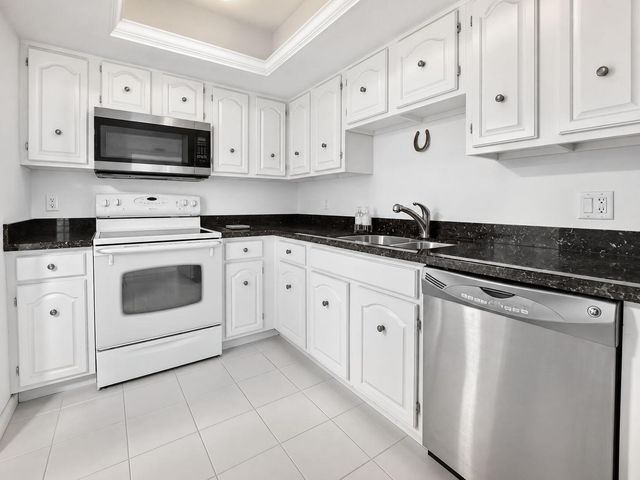 6845 Willow Wood Drive 3066, Boca Raton, FL 33434