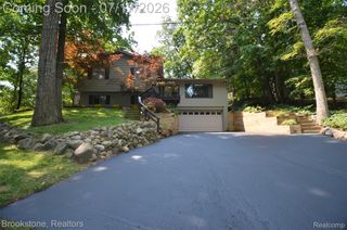 4979 Waw Ban See Drive, Independence Charter Township, MI 48348