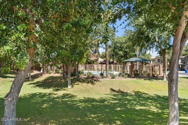 1212 S Roger Way, Chandler, AZ 85286