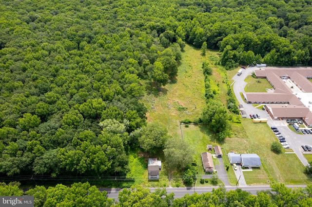 441 S PENNSVILLE AUBURN, Carneys Point, NJ 08069
