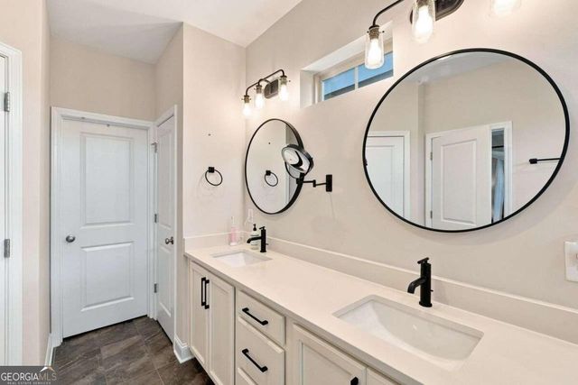 1097 Kirkland Circle, Smyrna, GA 30080